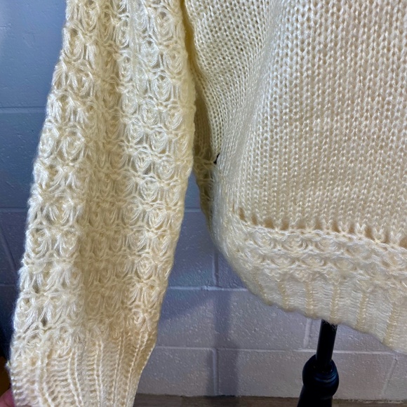 Very J Cream Sweater New With Tags - Picture 9 of 12
